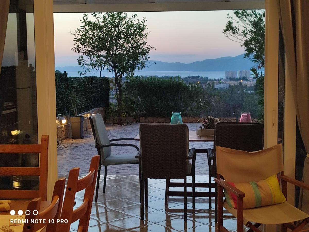 Andrew'S Sunset View Apartment Лутраки Екстериор снимка