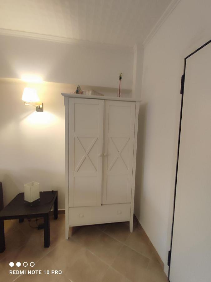 Andrew'S Sunset View Apartment Лутраки Екстериор снимка