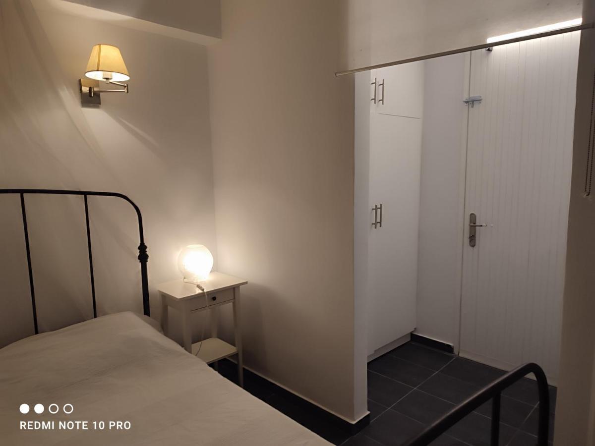 Andrew'S Sunset View Apartment Лутраки Екстериор снимка