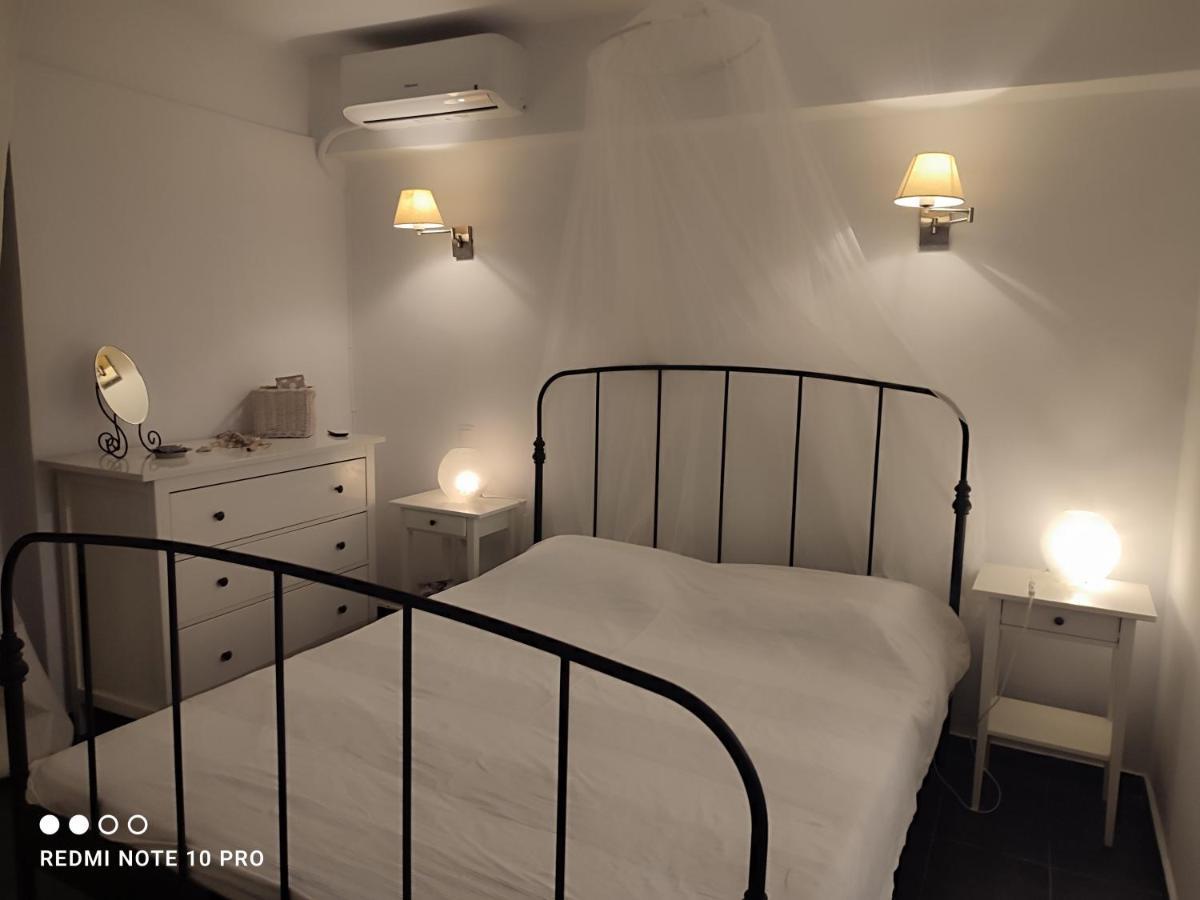 Andrew'S Sunset View Apartment Лутраки Екстериор снимка