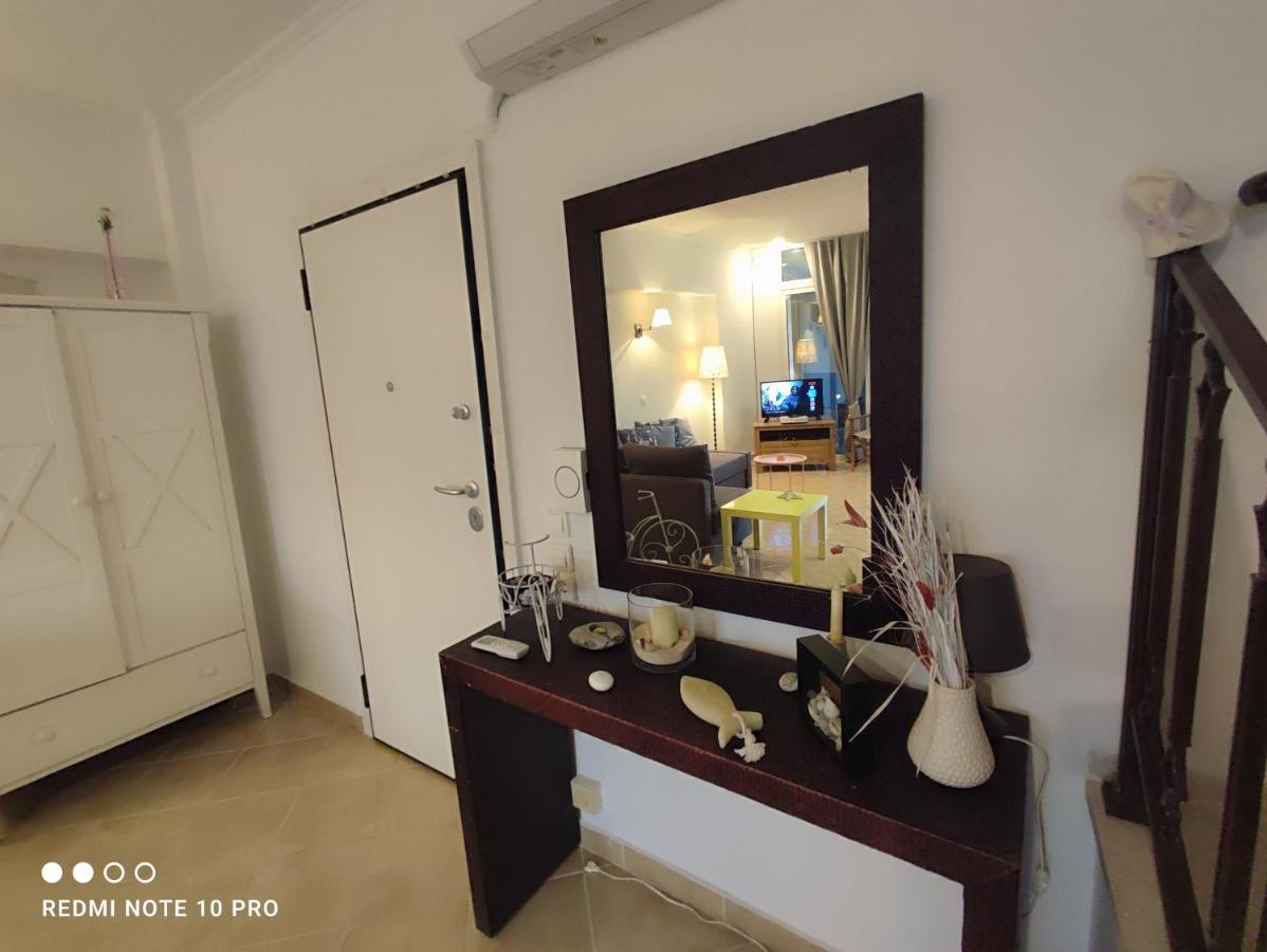 Andrew'S Sunset View Apartment Лутраки Екстериор снимка