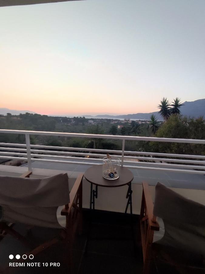 Andrew'S Sunset View Apartment Лутраки Екстериор снимка