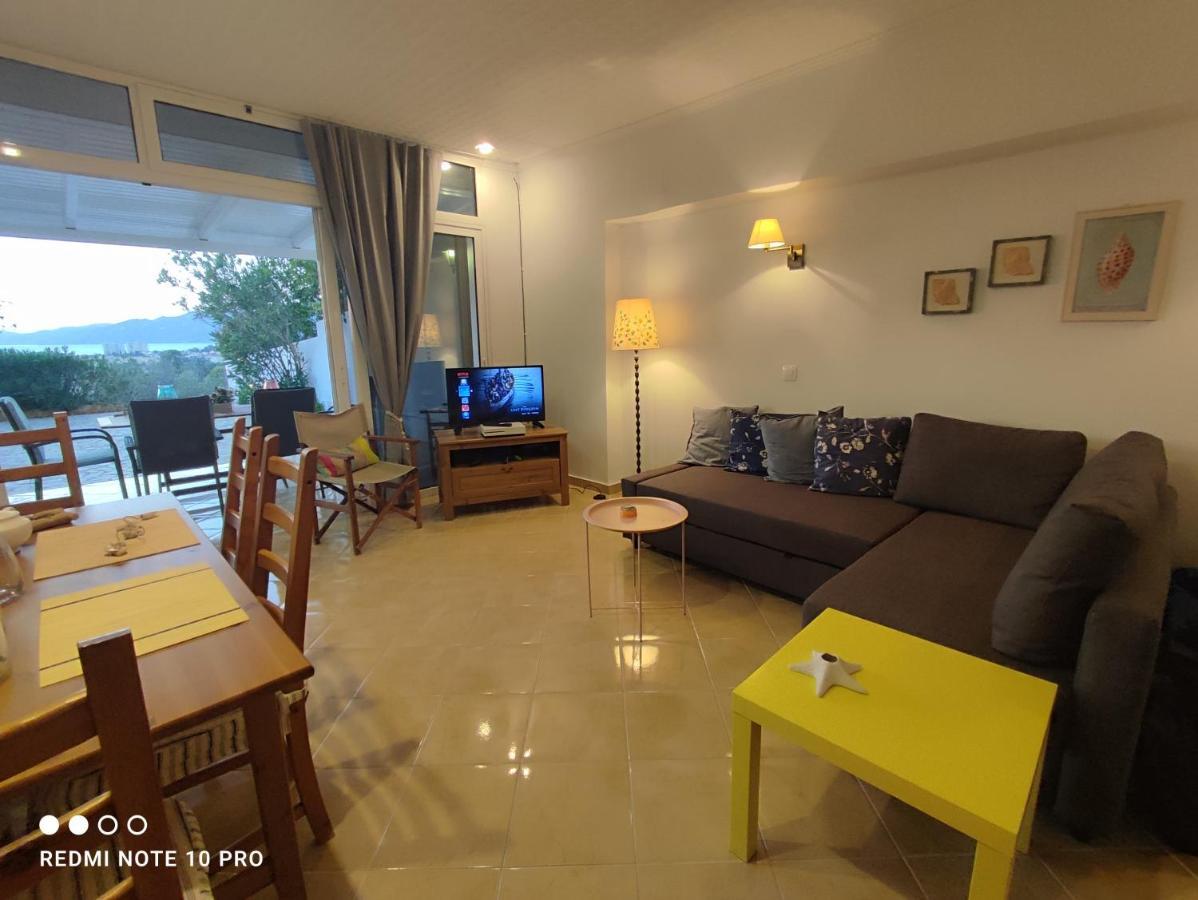 Andrew'S Sunset View Apartment Лутраки Екстериор снимка